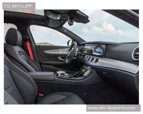 舒适驾乘体验足球汽车坐垫让你的每一次出行都充满激情与活力